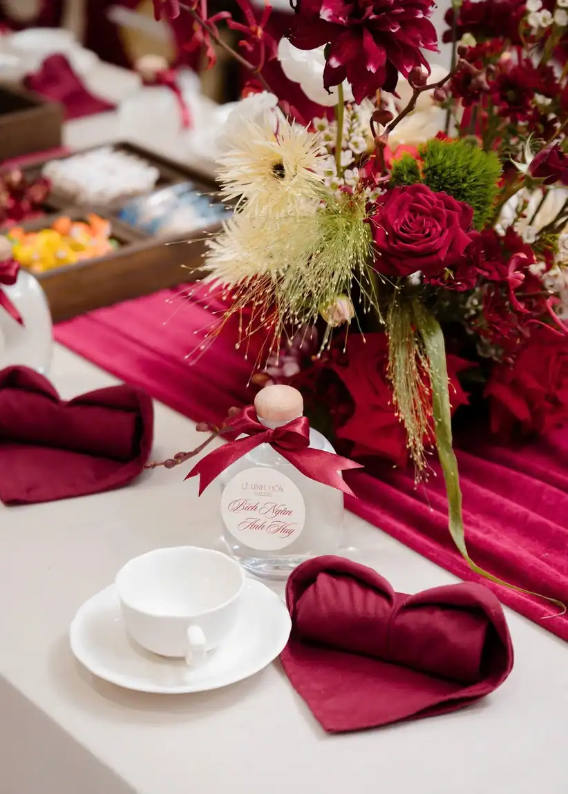 Lễ đính hôn tông burgundy — Bích Ngân & Anh Huy | Luvia Concept & Decor TP.HCM