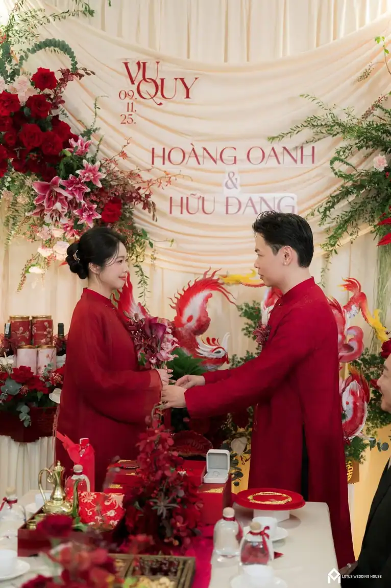 Lễ vu quy tông đỏ cổ điển — Hoàng Oanh & Hữu Đăng | Luvia Concept & Decor TP.HCM